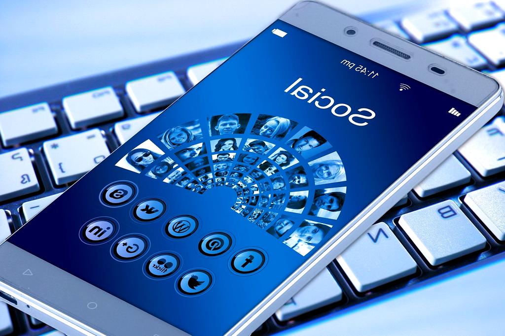 Contact communication network illustration